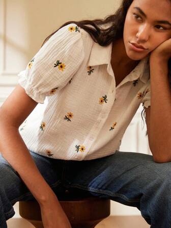 Écloséra Fashionable & Elegant Vintage French Style Loose Embroidered Short Sleeve Blouse, For Young Women, Spring/Summer