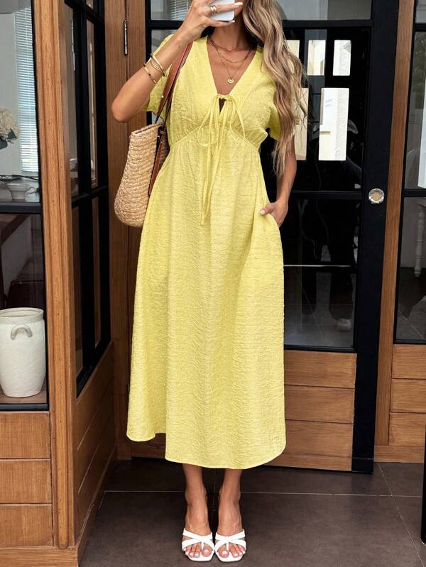 SHEIN LUNE فستان كاجوال للنساء بقماش منسوج أصفر فاتح، خصر مربوط، أكمام قصيرة، طول متوسط ، للاستخدام اليومي والإجازة