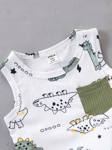 Conjunto de verano para niño bebé con estampado de dinosaurios de dibujos animados, compuesto por chaleco sin mangas de cuello redondo y shorts verdes. Estilo alegre y lindo, adecuado para aventuras al aire libre, uso cómodo en casa y fiestas de verano.