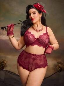 Plus Size Retro Palace Lace Lingerie - Burgundy - View 3