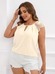 SHEIN Clasi Plus Contrast Guipure Lace Keyhole Neck Blouse,Business Casual Woman,Going Out Tops,Teacher Shirts - Apricot - View 4