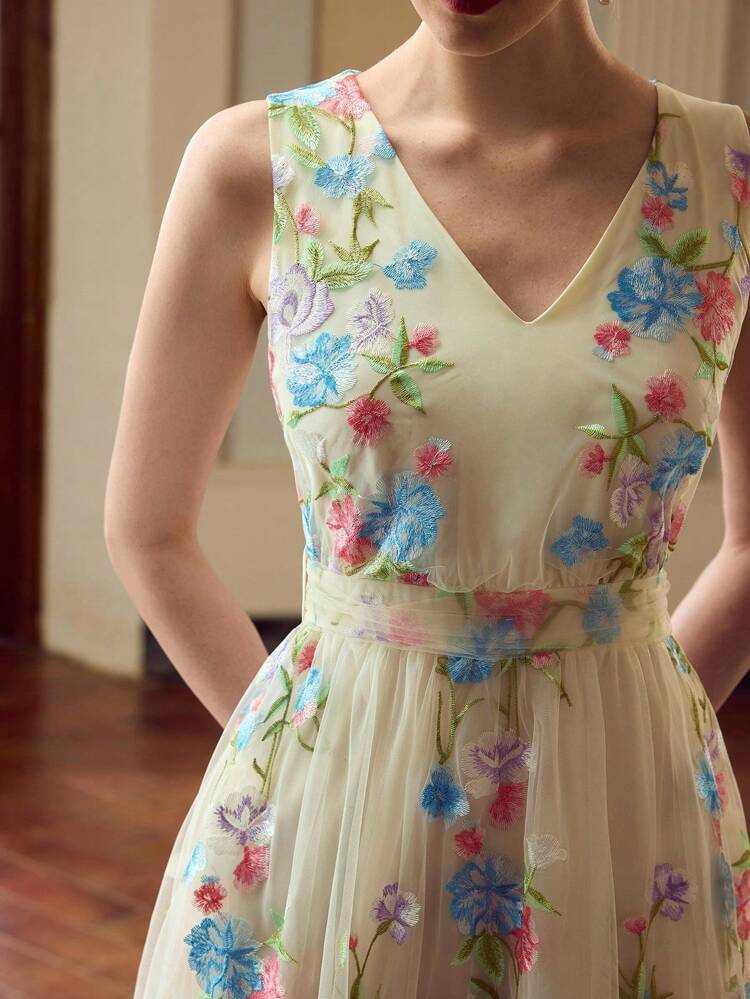 ZEYLAH FLORAL EMBROIDERY CONTRAST MESH DRESS