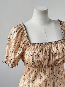 Flirla Beige Plus Size Summer Curve Elegant Vintage Ditsy Floral Bubble Short Sleeve Blouse, Vacation Party Cinched Waist Backless Slim Top For Women - Multicolor - View 3