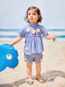 SHEIN Vintaside Kids Conjunto para bebé niña con decoración floral, camiseta de manga corta y pantalones cortos a la moda - Azul lavado oscuro - Ver 3