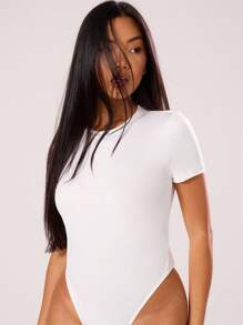 MUSERA 圆领短袖连体衣，修身休闲胶囊衣橱必备单品，适合日常商务办公、返校季、情人节、春夏穿着。白色时尚百搭，尽显优雅气质。 - 白色 - 查看 5