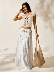 Easelle White Embroidered Small Shirt Top Seaside Holiday Style Outdoor Summer Embroidered Flowers