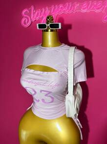 Slaydiva Nouveau T-shirt court à manches courtes pour femmes, imprimé rétro avec chiffre 23 et lettre, col rond, découpe poitrine, cordon latéral réglable à l'ourlet, en tissu tricoté rose brillant, style boho, musique, festival de pays, sexy, party Y2K, printemps été 2025