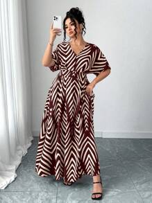 Elenzga 大码女式新款春夏休闲日常 V 领 V 形花卉印花收腰长裙，度假装