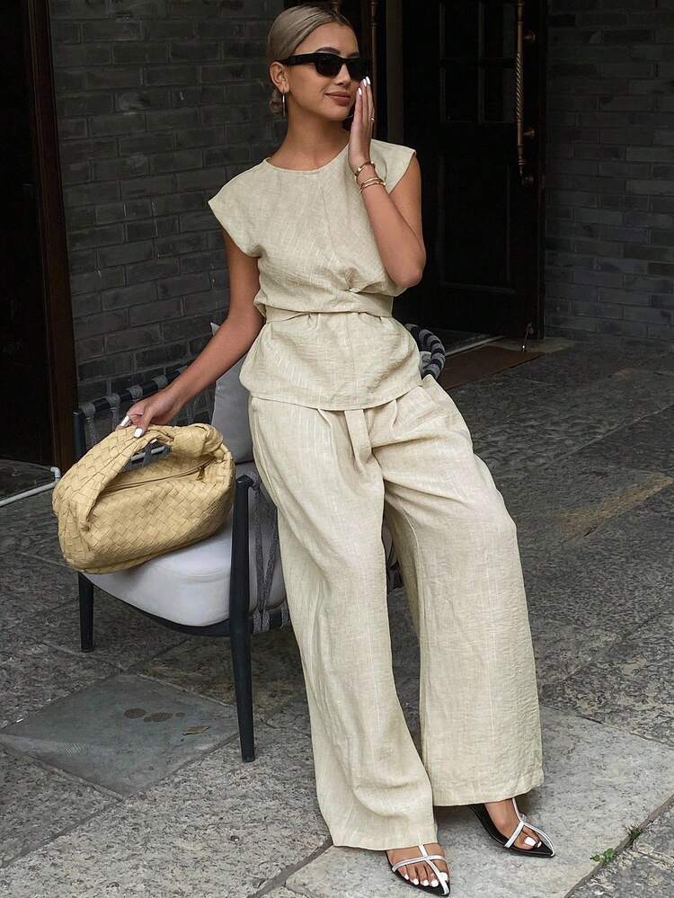 2pcs Solid Color Women Set: Ruched Crew Neck Top And Pocket Detail Pants