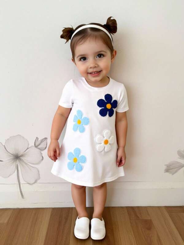 Abito-T-Shirt casual e dolce da bimba, con collo rotondo, colore bianco tinta unita, con ricamo, ampio