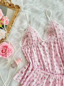 CottageSlumber 蕾丝拼布深 V 领碎花吊带背心和短裤睡衣套装 - 粉色 - 查看 6