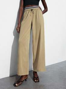 Màu Khaki