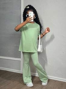 SHEIN 少女橄榄绿色针织刺绣字母图案喇叭裤套装 - 綠色 - 查看 6