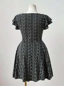 Sweetra Damen Große Größen Vintage elegant Lässig Romper mit Blume Muster, Schleife Dekor, Doppellagiger Ärmel, Dehnbarem Taschen, für Frühling/Sommer