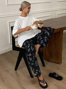 DAZY Conjunto de pijama con pantalón lencero de estampado lineal floral y camiseta suelta de unicolor - Blanco - Ver 5