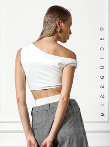 MISSGUIDED Asymmetric Jersey One Shoulder Off Crop Top - White - View 2
