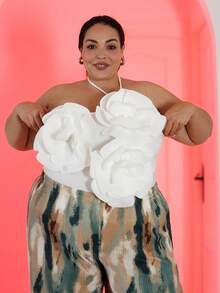 Pretty and Ole Top corto sin mangas, con cuello de atar, decoración floral, de punto acanalado y sin costuras para mujer de talla grande - Blanco - Ver 10