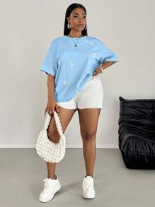 SHEIN PETITE CURVE 加大码海滩度假休闲蓝色雏菊刺绣短袖T恤夏季春季上衣夏季适合身材较矮的人