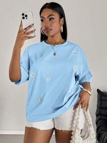 SHEIN PETITE CURVE 加大码海滩度假休闲蓝色雏菊刺绣短袖T恤夏季春季上衣夏季适合身材较矮的人