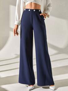 CLARA VERO Pantalones de pierna ancha estilo marinero, color azul marino, diseño de cintura alta, mezcla de algodón premium, uso formal de oficina, botones decorativos frontales, silueta de corte ancho, colección profesional, estilo marítimo clásico, ajuste regular, apropiado para negocios, diseño moderno de ropa de trabajo