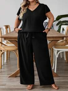 SHEIN CURVE+ Große Größen Einfarbiges Top mit V-Ausschnitt und kurzen Ärmeln und Hose mit weitem Bein, lässiges zweiteiliges Set, Große Größen Zweiteilige Outfits, Curve Große Größen Co Ords, Damenkleidung in Übergröße, Große Größen Sets für Damen, 6XL Plus Damenkleidung - Schwarz - Übersicht 6
