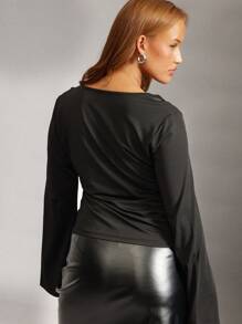 Hauture Women's V-Neck Long Sleeves Black Top With Lace Trim - Black - View 3