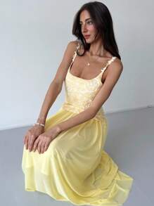 Aloruh New Summer Elegant Fairy-Like Vintage Lace Mesh Floral Patchwork Slip Dress With Waisted Design, Flowy A-Line Green Dress, Butter Yellow, Boho - Green - View 4