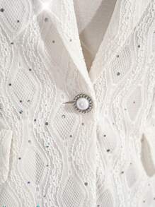 SHEIN Clasi Blazer blanc en dentelle pour femmes de grande taille, style printemps/été, col cranté élégant, patchwork de dentelle et sequins. Blazer en dentelle blanc pour retour à l'école, homecoming, tenue de bureau décontractée, femmes rondes, country, concert country, old money. Blazer en dentelle blanc pour femmes, tenue de bureau décontractée, femmes rondes, gothique