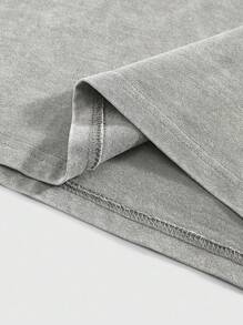 ROMWE MEN Batman X ROMWE Men's Letter & Figure Graphic Grey Short Sleeve T-Shirt - Grey - View 5