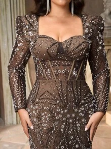 Aureia فستان سهرة فاخر طويل بأكمام شفافة وطوق تدليك، قماش بني قهوائي، خصر شفاف مرصع بالترتر والخرز، مناسب لمناسبة الزفاف، والحفلات والأحداث الرسمية