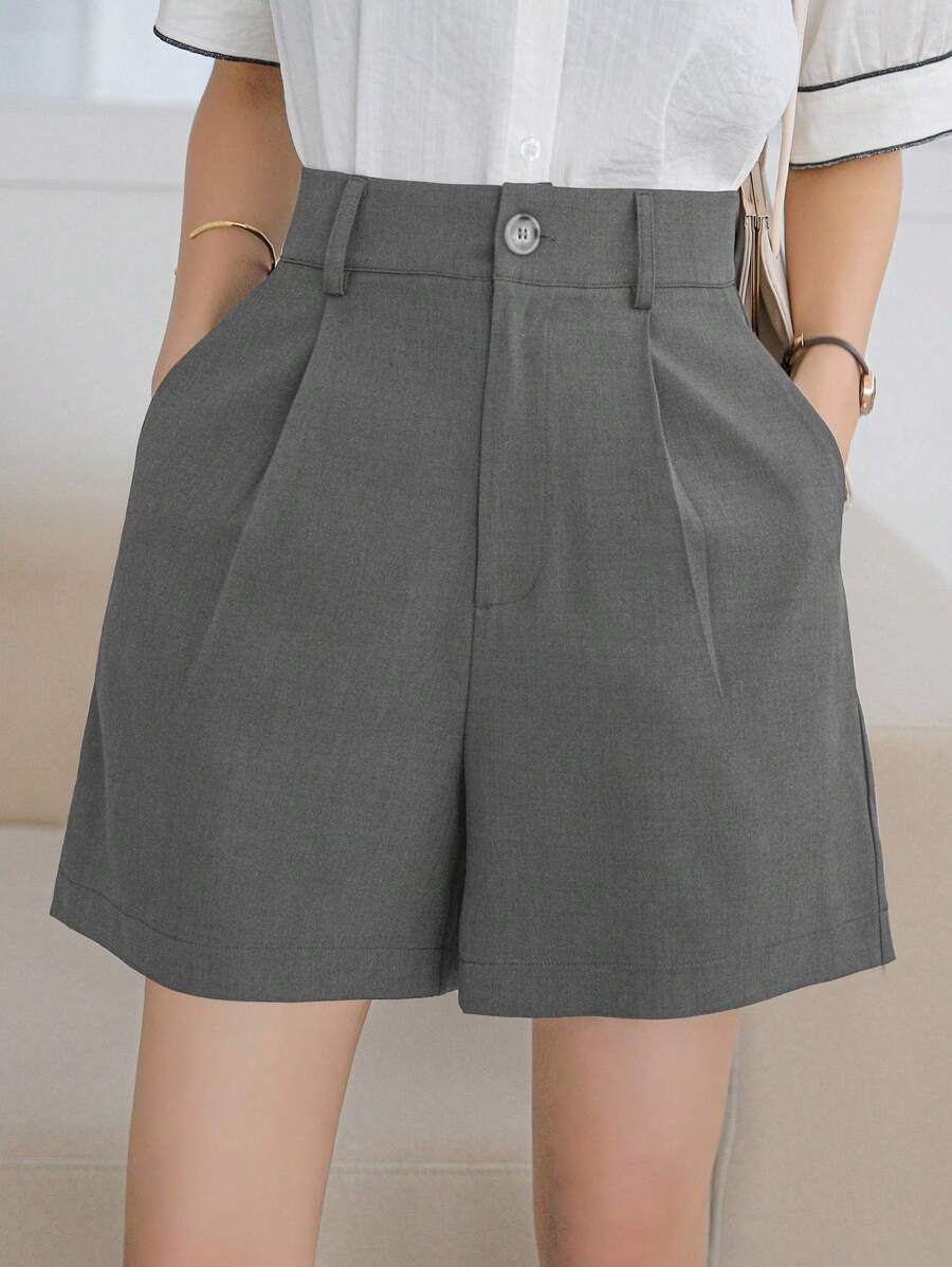 DAZY Women's Casual Solid Color Fold Pleated Loose Shorts With Side Pockets, Summer