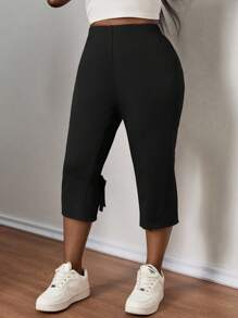 SHEIN PETITE CURVE Plus Size Women's Black 7/8 Length Casual Pants With Bow Decor Black Capri Pants Capri Pants For Women Womens Capris Pants Ruffle Pants Bow Pants, Suitable For People Of Shorter Stature