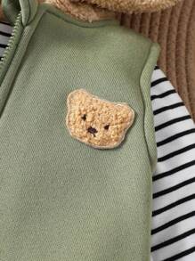 SHEIN Vintaside Kids 3 件套男婴条纹图案圆领长袖保暖内衣，纯色熊图案拉链连帽背心夹克和纯色熊图案无腰带裤子，适合室内和室外穿着 - 綠色 - 查看 3