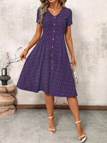 SHEIN Clasi 大码花卉V领短袖单排扣休闲夏装 - 紫色 - 查看 5