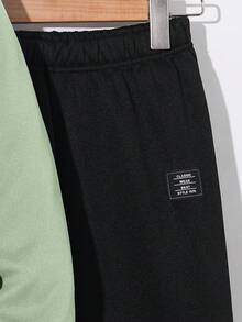 SHEIN 薄荷绿和黑色青少年男童日常休闲套装，针织长袖圆领上衣搭配长裤，饰有字母图案和口袋，冬季套装，冬季服装，秋季服装，所有儿童服装，黑色裤子。 - 薄荷綠 - 查看 6