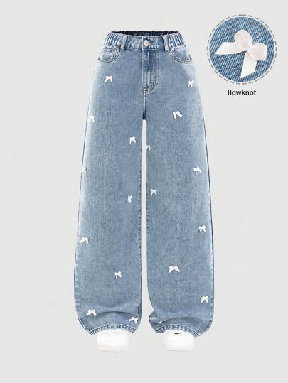 SHEIN Sparklyn Teens Girls' 2025 New Fashion Casual Jeans For Girls  Personalized White Bow Blue Washed Loose Straight Jeans, Cute Denim Pants With Embroidered Bow Details Casual Resort Style Denim Pants Bow Jeans Baggy Jeans Tween Jeans Y2k Jeans Embroidered Jeans Discounted Girls' Jeans Back To School Clothes Baggy Pants Pair It With A Cropped Top New Baggy Jeans For Autumn And Winter Cargo Pants Summer Clothes Jeans Teen Girl Clothes For School Oversized Jeans Cute Jeans First Day Of School Loose Jeans Fall