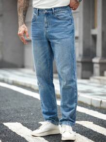 Manfinity Homme Men's Casual Everyday Washed Slanted Pocket Straight Leg Jeans - Light Wash - View 3