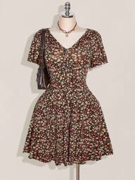 SHEIN ICON Women's Plus Size Slim Fit Short Sleeve Floral Print Dress For Summer, Floral Dress,Back To School Clothes ,Homecoming Dress Ditsy Floral Dress Wildflower Dress Flower Dress Flowery Dress