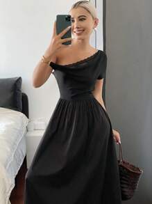 Livesso Einfarbiges Spitzen-Patchwork asymmetrisches Schulter Kurzarm Taille ausgestelltes Maxikleid, elegantes lässiges Herbstkleid für Frauen - Schwarz - Übersicht 3