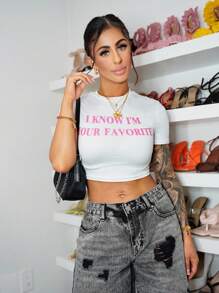 SAYEHFBABY I Know I'm Your Favorite Women's Summer Y2K Baby Pink Slogan Cropped T-Shirt I KNOW I'M YOUR FAVORITE - White - View 1