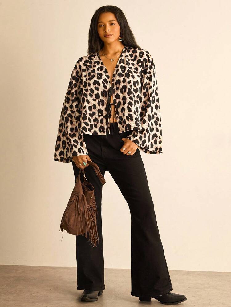 SHEIN VCAY Plus Size Women Leopard Print Twist Front Long Sleeve Casual Blouse Leopard Print Fall Clothes Sexy Vintage Boho Long Sleeve Tops Women - Khaki - View 3