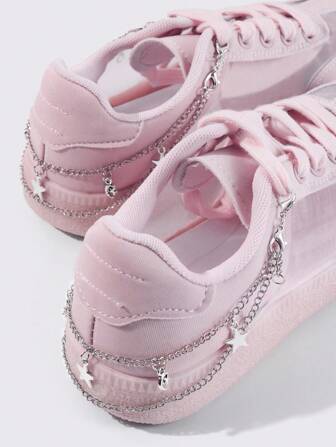 Kawaii 2 piezas Accesorio con cadenas multinivel con colgante de estrella y luna, estilo punk de lujo Y2K, con broche de langosta ajustable en ambos extremos, decoración adecuada para zapatos/botas, compatible con cualquier calzado diario, regalo ideal para fiestas