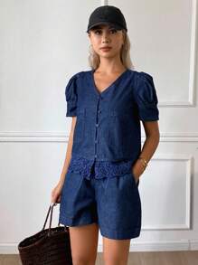 DAZY 深色水洗牛仔风格撞色蕾丝泡泡袖休闲上衣和松紧腰短裤套装 - 深色水洗藍 - 查看 4