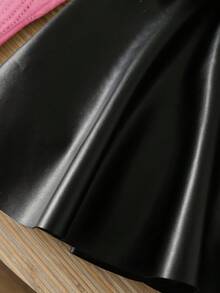 SHEIN LMoss Kids LMoss 女童休闲毛衣蝴蝶结装饰&纯色编织PU皮休闲裙套装，适合日常穿着。女童两件套裙装，女童毛衣套装，粉色毛衣搭配黑色裙子套装，女童返校季裙装套装，女童两件套粉色裙子套装，蝴蝶结针织粉色毛衣搭配粉色毛衣，女童粉色和黑色套装，女童套装，女童秋冬服装套装 - 粉色 - 查看 5