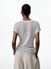 LYSMO 2025年夏季新品女款金属感低领无袖透视背心，不对称下摆，完美演绎前卫时尚 - 銀色 - 查看 2