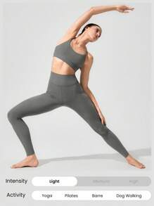 GLOWMODE Mallas de cintura ultra alta de 28" con tecnología FeatherFit™, diseñadas para absorber el sudor, sin costuras interiores, de estiramiento, con bolsillos laterales, aptas para yoga, pilates, barre y uso diario casual de bajo impacto - Gris Oscuro - Ver 7