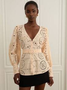 Aveloria Rosie 女士法式刺绣V领珍珠纽扣系带长袖衬衫，优雅淑女，夏季新品 - 香檳色 - 查看 3