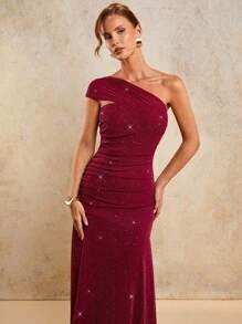COSMINA 女士闪亮优雅褶皱单肩长裙，演唱会服装，约会之夜造型，夜间外出风格，婚礼宾客礼服，生日派对礼服 - 酒紅色 - 查看 4