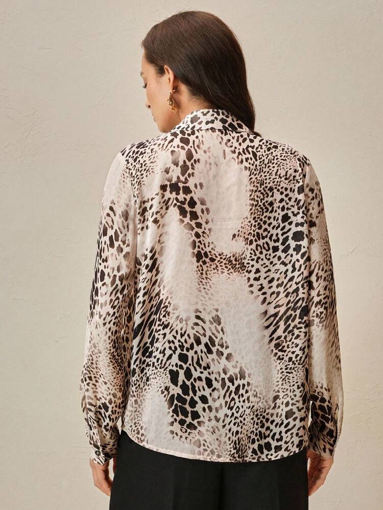 Women's Casual Elegant Chic Leopard Print & Pearl Decor Shirt, Spring/Autumn