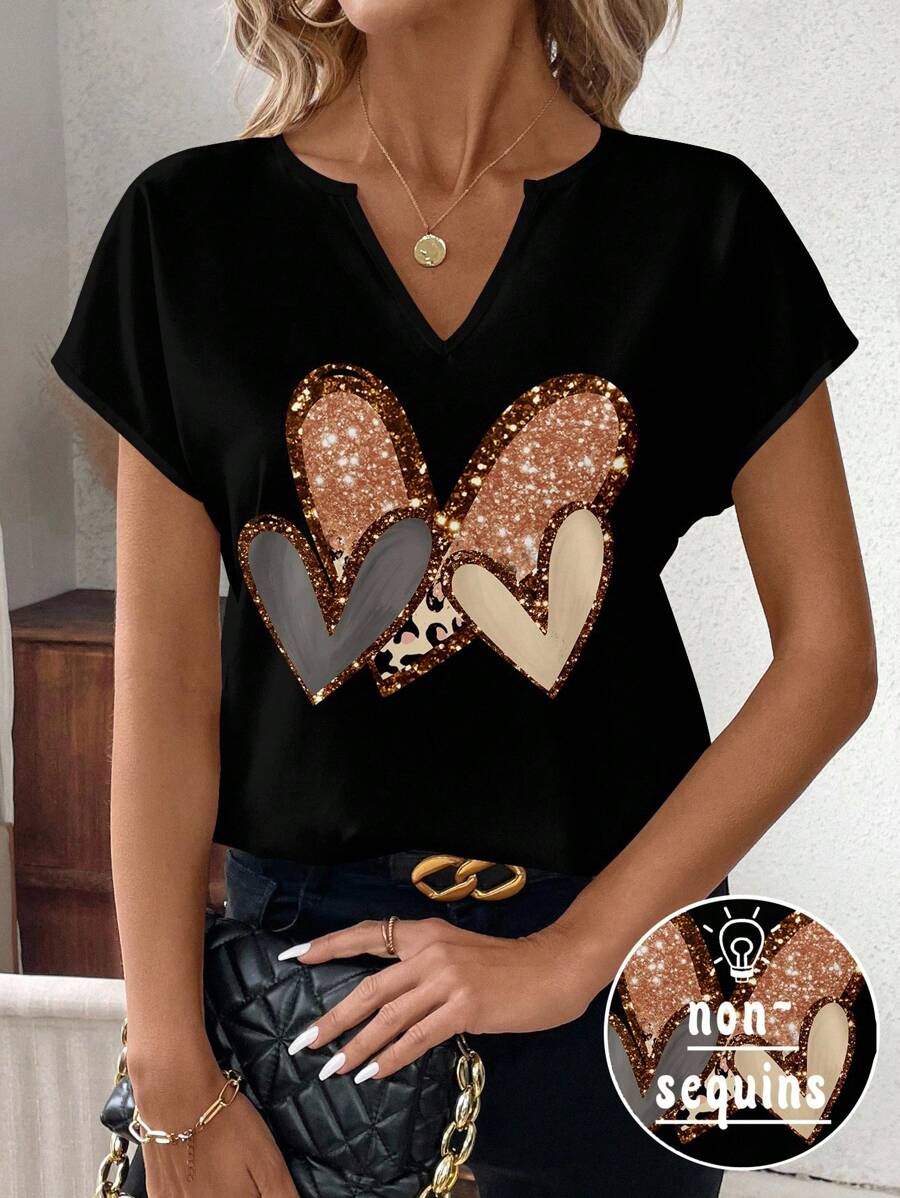 SHEIN Clasi 情人节修身缺口领短袖衬衫，带有心形印花，适合夏季情人节心形衬衫 - 黑色 - 查看 1